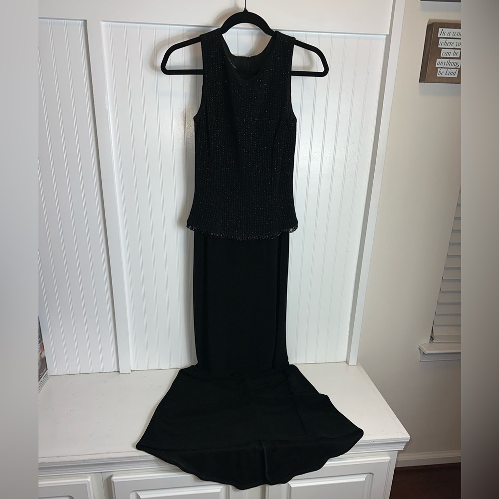 Scott McClintock gown - Picture 2 of 16